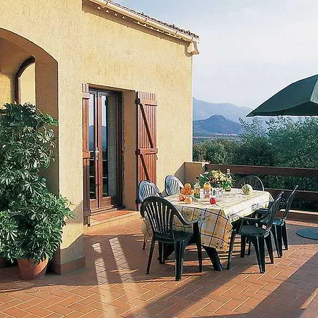 Hotel Tra Mare E Monti 3*